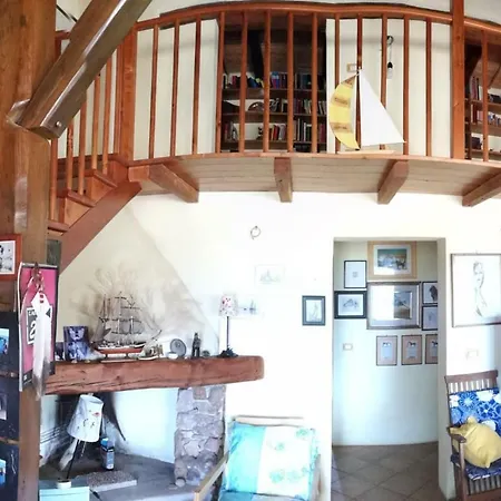 Casa vacanze The Yellow House Portixeddu